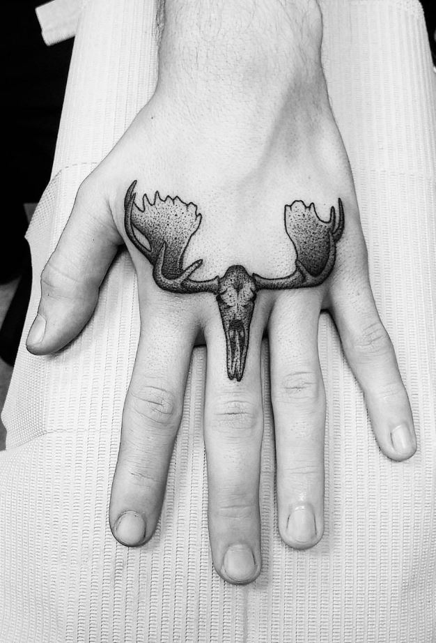 Cool Deer Skull Tattoo